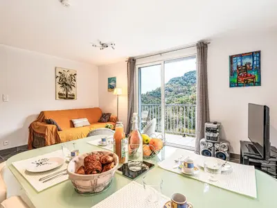 Vue générale sur la montagne ou vue sur la montagne depuis la maison de vacances