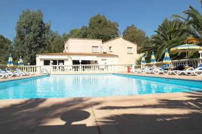 Piscine de l'établissement Residence Thalassa ou située à proximité