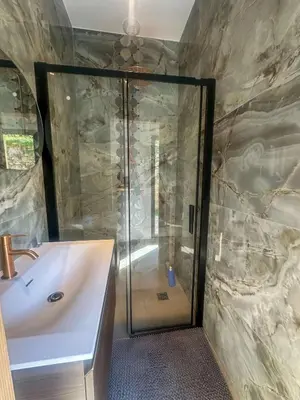 Salle de bains dans l'établissement 2 villas mitoyennes