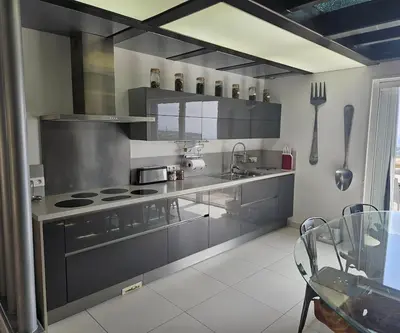 Cuisine ou kitchenette dans l'établissement Villa Paradiso by Monarca Prestige