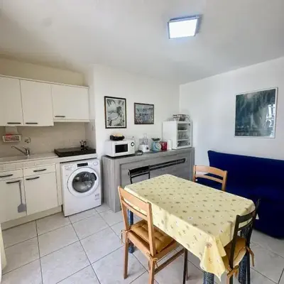 Apartment 2 steps from Ile-Rousse Beach