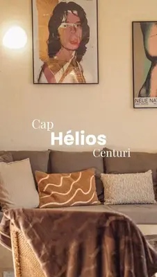 Coin salon dans l'établissement Cap Hélios, vue mer à couper le souffle à Centuri