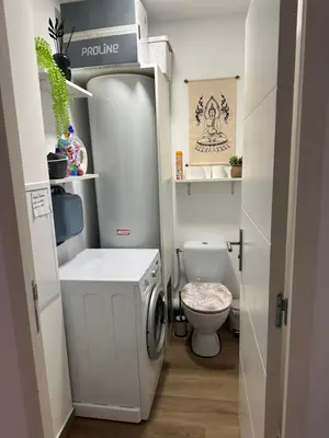 Salle de bains dans l'établissement Appartement T2 calme et paisible Vescovato