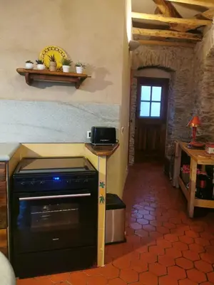 Cuisine ou kitchenette dans l'établissement Gite rustique de charme chez Santa é Pasquà