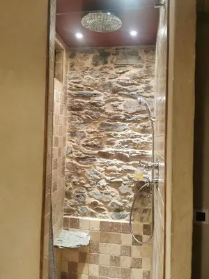 Salle de bains dans l'établissement Gite rustique de charme chez Santa é Pasquà