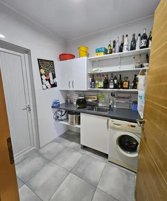 Cuisine ou kitchenette dans l'établissement Paradiso Apartment 4 people