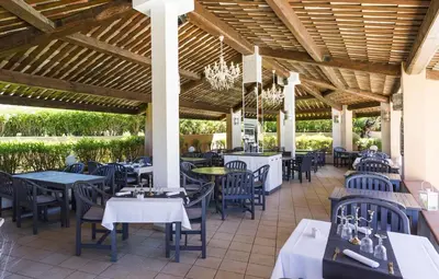 Restaurant ou autre lieu de restauration dans l'établissement Apartment T2 - 200 m from the sea