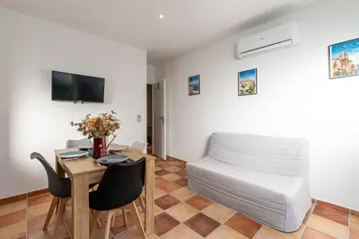 Télévision ou salle de divertissement dans l'établissement L'Appartement Cinto - Proche de L'île Rousse