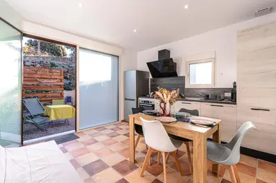 Cuisine ou kitchenette dans l'établissement L'Appartement Cinto - Proche de L'île Rousse