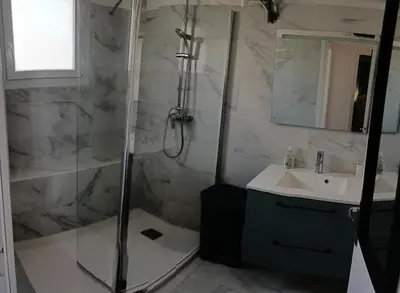 Salle de bains dans l'établissement Immeuble Imperial
