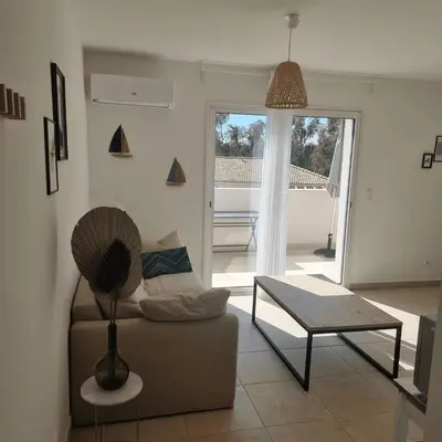 Coin salon dans l'établissement Corsica Beach, Paddleboarding, Pool & Hiking J159