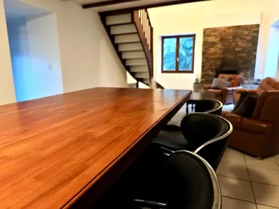 Coin salon dans l'établissement Appartement charmant - Entre campagne et ville