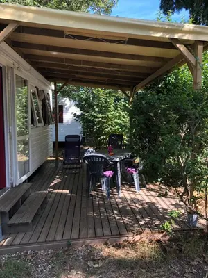 Jardin de l'établissement Camping les Orangers