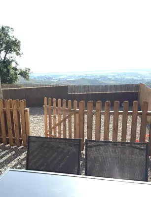 Balcon ou terrasse dans l'établissement Appartement vue mer et montagne