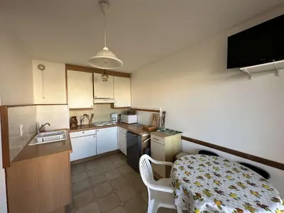 Cuisine ou kitchenette dans l'établissement Studio 1 pièce 4 couchages L'ILE-ROUSSE