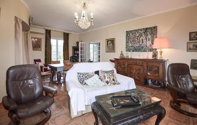 Coin salon dans l'établissement Belle Maison Au Bord De La Mer