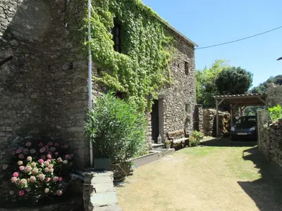Jardin de l'établissement Apartment Sole e Ventu 30qm by Interhome