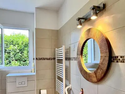 Salle de bains dans l'établissement Apartment Résidence Amanda by Interhome