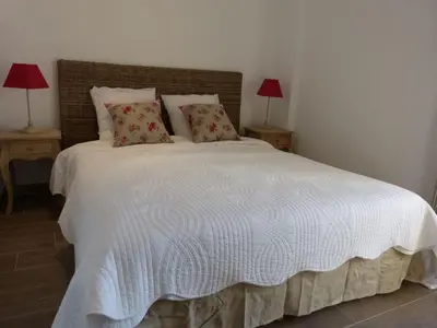 Un ou plusieurs lits dans un hébergement de l'établissement Holiday Home 'Vista di Sognu Casa Olivea' by Interhome