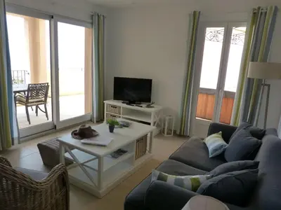 Télévision ou salle de divertissement dans l'établissement Holiday Home 'Vista di Sognu Casa Olivea' by Interhome