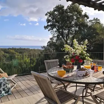 Holiday Home Villa Belle Vue- direkt am Meer- 1-2 Haustiere erlaubt by Interhome