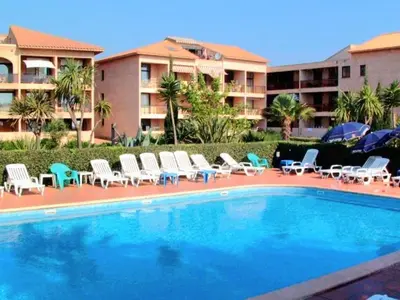 Piscine de l'établissement Apartment Blaue Flucht Korsika by Interhome ou située à proximité