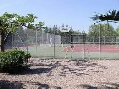 Tennis ou squash au sein de l'appartement ou à proximité