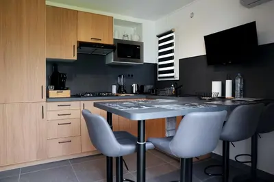 Cuisine ou kitchenette dans l'établissement Appartement entre mer et montagne