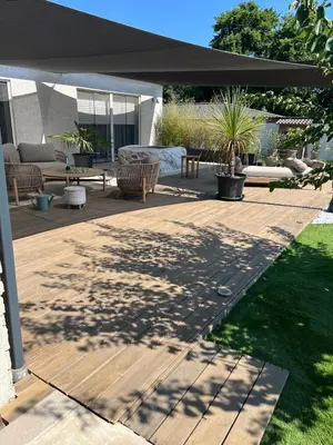 Jardin de l'établissement Maison de charme entre mer et nature 4pers