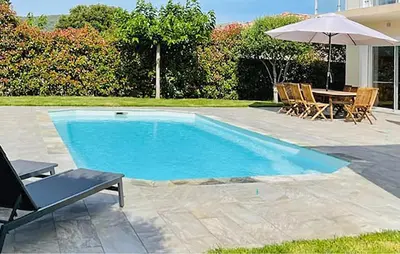 Piscine de l'établissement 4 Bedroom Beautiful Home In Saint Florent ou située à proximité