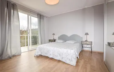 Un ou plusieurs lits dans un hébergement de l'établissement 4 Bedroom Beautiful Home In Saint Florent