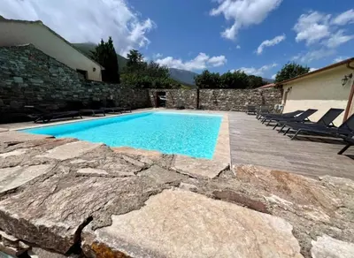 Piscine de l'établissement I Bugni ou située à proximité