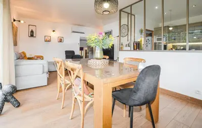 Cuisine ou kitchenette dans l'établissement Beautiful Home In Corbara With Wifi