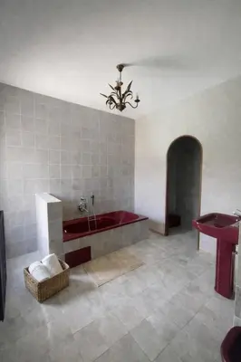 Salle de bains dans l'établissement Chambres de charme