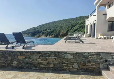 Vue générale sur la montagne ou vue sur la montagne depuis la maison de vacances