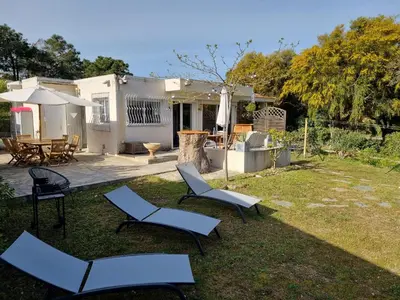 Jardin de l'établissement CORSE bord de plage SANT AMBROGGIO