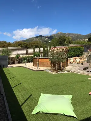 Vue générale sur la montagne ou vue sur la montagne depuis la maison de vacances