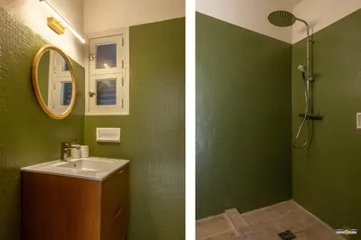 Salle de bains dans l'établissement Villa ANNONCIADE