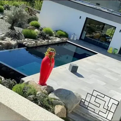 Studio équipé avec cuisine d été et piscine privée