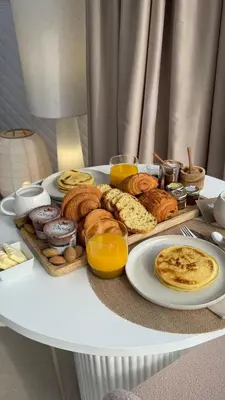 Nourriture dans la tente de luxe ou à proximité