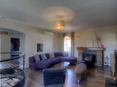Coin salon dans l'établissement Holiday Home Exklusivität Korsika- Steinhaus mit Charme by Interhome