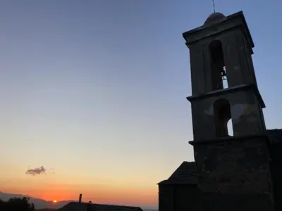 Lever ou coucher de soleil vu de la maison de vacances ou à proximité