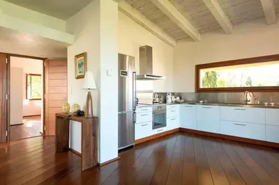 Cuisine ou kitchenette dans l'établissement villa d'exception avec piscine