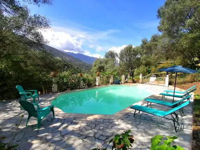 Vue générale sur la montagne ou vue sur la montagne depuis la maison de vacances