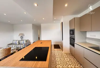 Cuisine ou kitchenette dans l'établissement L'Alivu Apprt 2 chambres