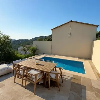 Belle villa avec piscine-4 personnes