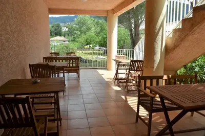 Balcon ou terrasse dans l'établissement U Fornu