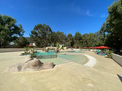 Piscine de l'établissement Le Camping de la Plage ou située à proximité