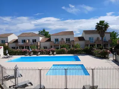 Piscine de l'établissement Terres de France - Les Hauts du Maquis ou située à proximité