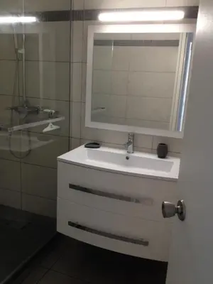 Salle de bains dans l'établissement Les Marines Du Soleil